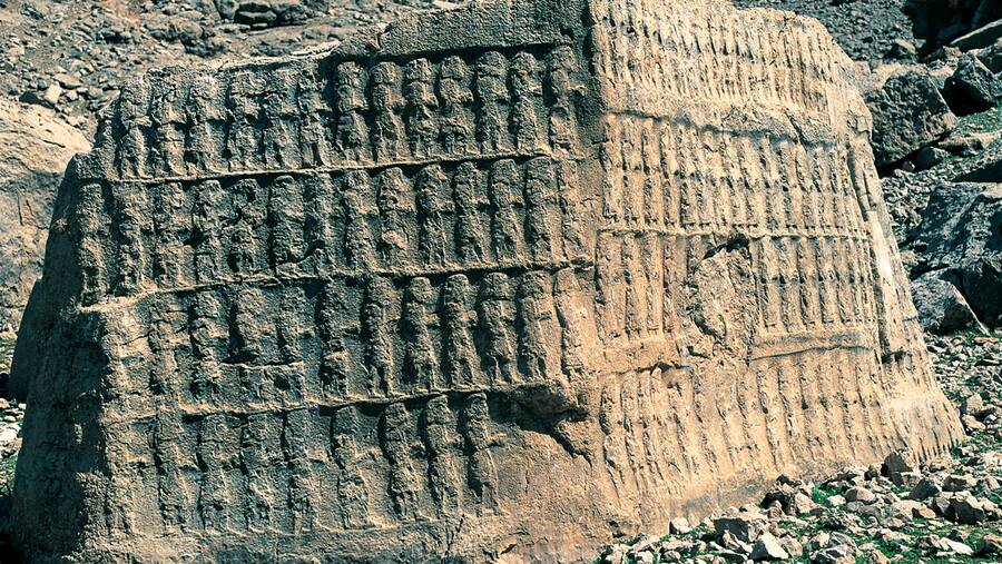 محوطه باستانی کول فرح